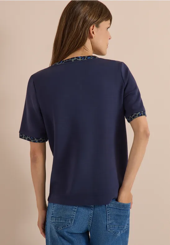 T-Shirt mit Leo-Print-Besatz