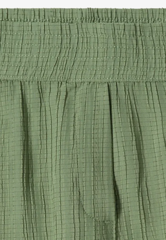 Strukturierte Hose mit weitem Bein