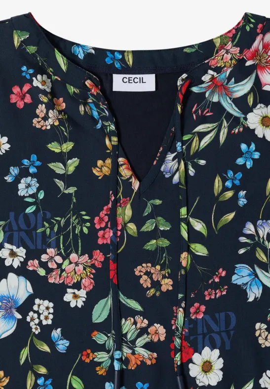 Kurzarmbluse mit Blumenprint und Strukturmix