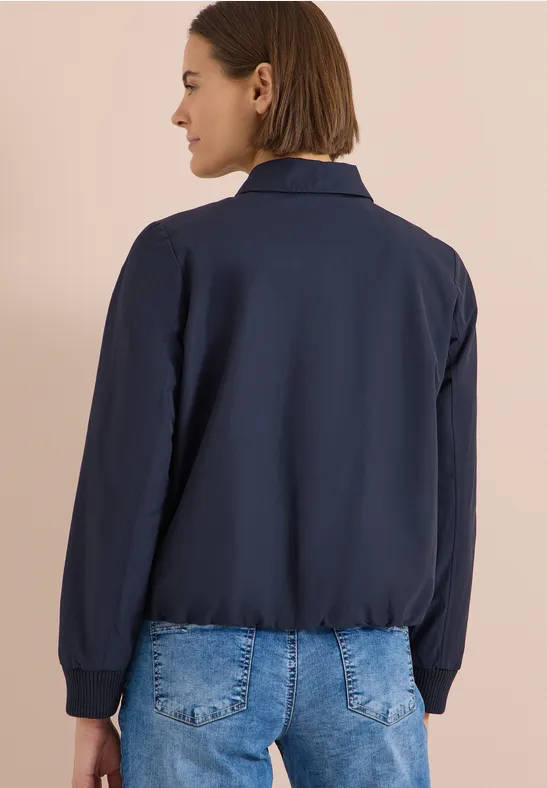 Leichter Blouson mit Hemdblusenkragen