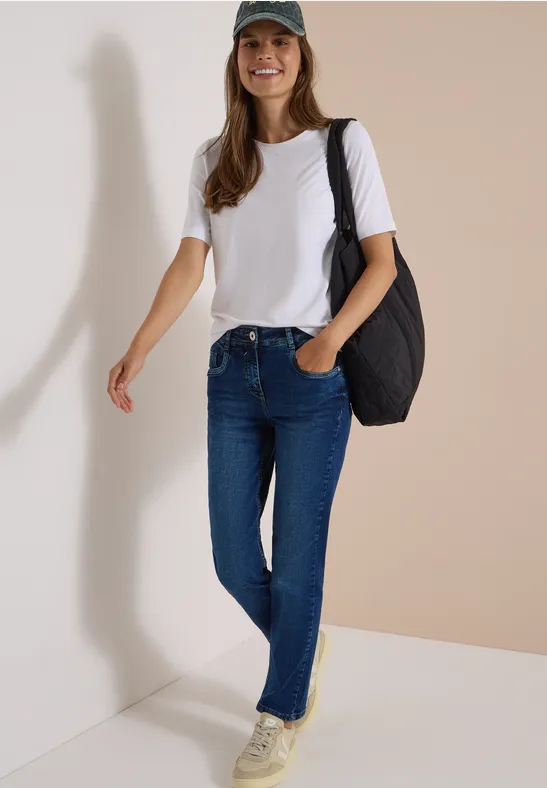 High-Waist Slim-Leg Denim-Jeans