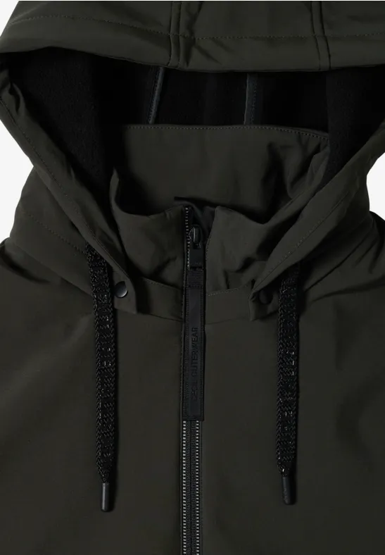 Funktionale Softshelljacke mit Kapuze