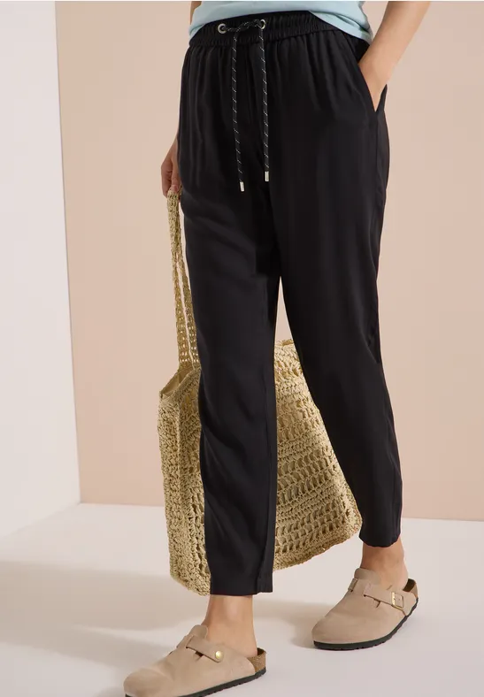 Leichte Loose Fit Hose Chelsea