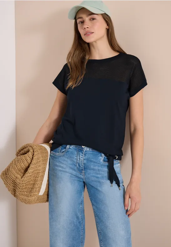 T-Shirt mit U-Boot-Ausschnitt und Mesh-Einsatz