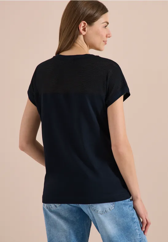 T-Shirt mit U-Boot-Ausschnitt und Mesh-Einsatz