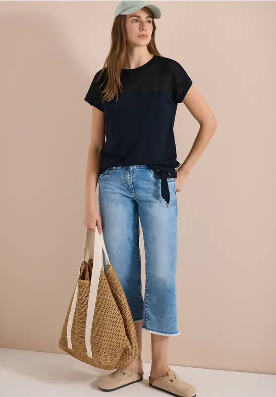 T-Shirt mit U-Boot-Ausschnitt und Mesh-Einsatz