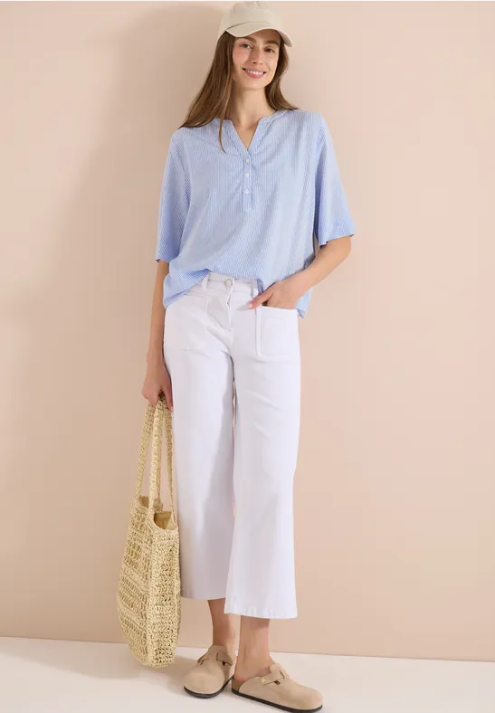 Gestreifte Kurzarmbluse mit Split-Neck