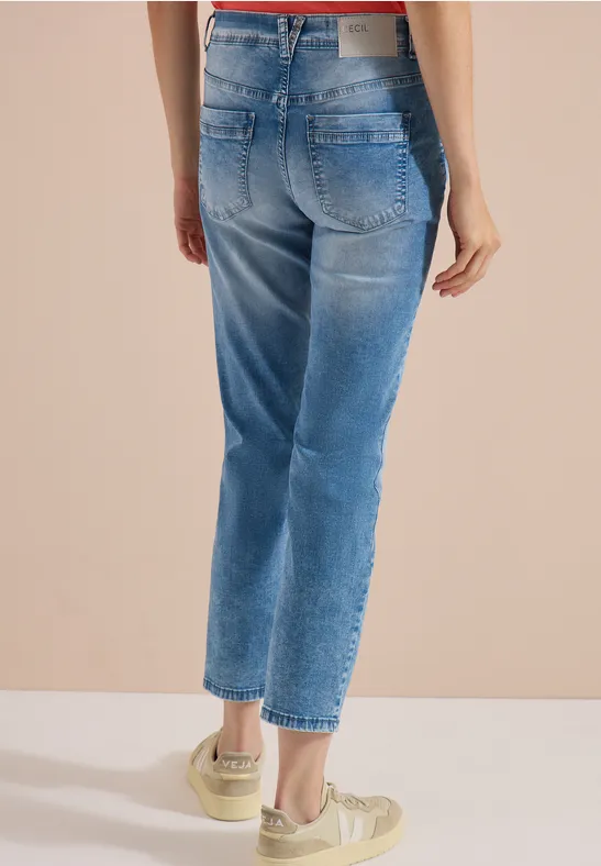 Straight Leg Jeans im Casual Fit
