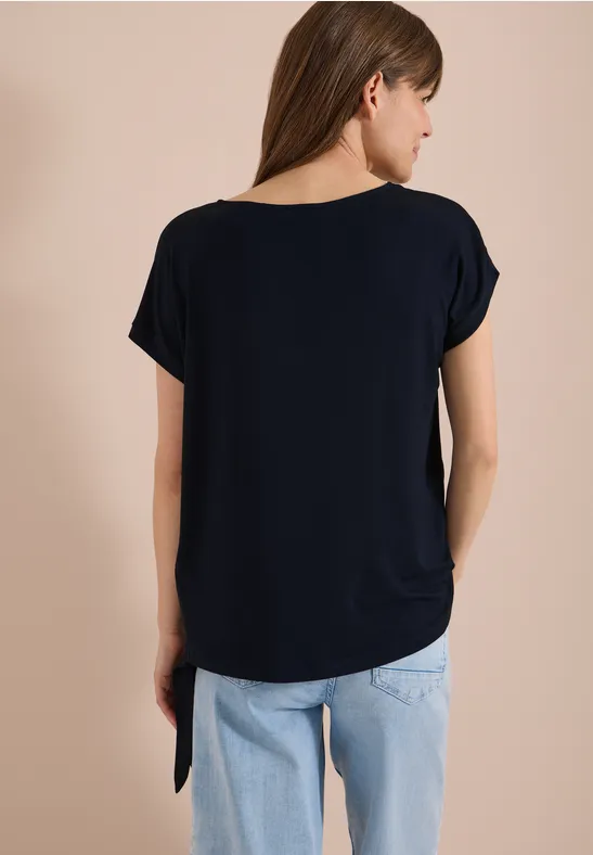 Strukturmix-Bluse mit Knotendetail