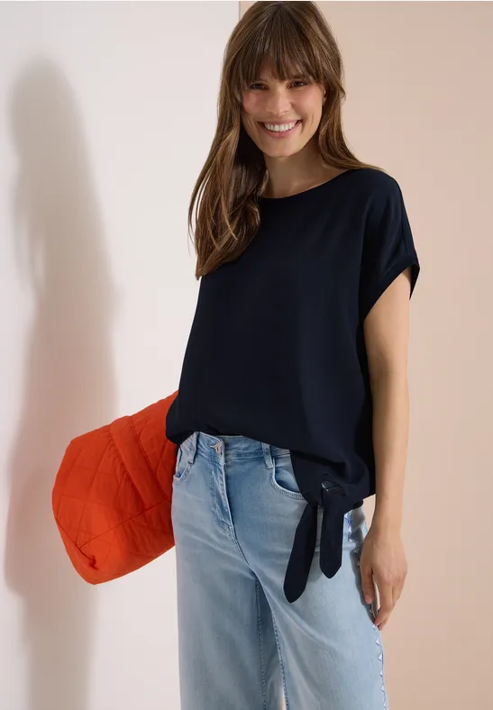 Strukturmix-Bluse mit Knotendetail
