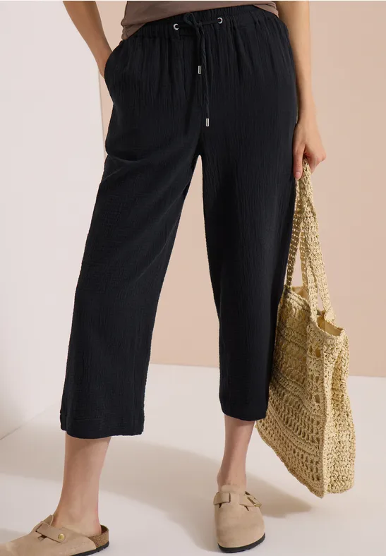 Fließende Musselin-Hose mit weitem Bein