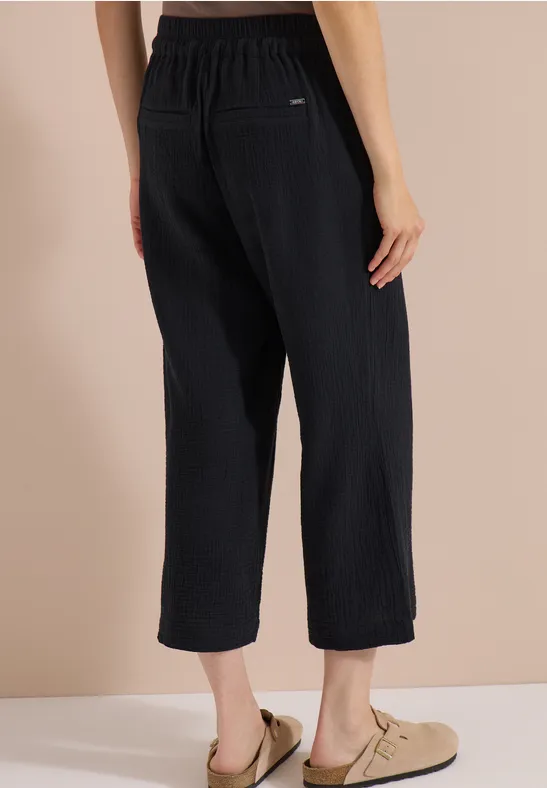 Fließende Musselin-Hose mit weitem Bein