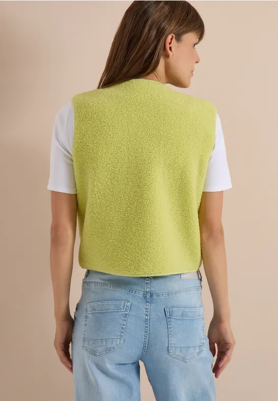 Kuschelige Teddyweste mit Softshell-Besatz