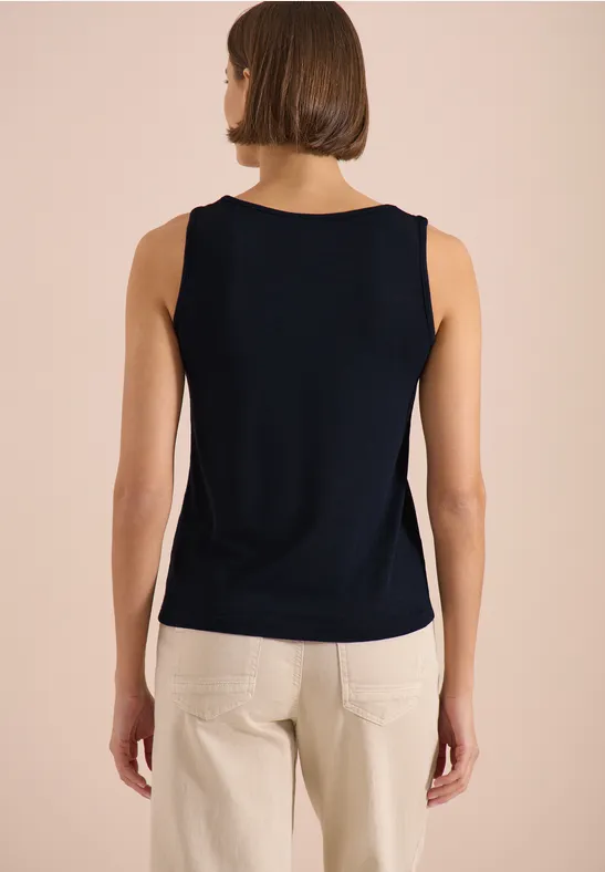 Ärmelloses Top mit geflochtenen Details
