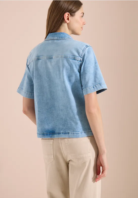 Kurzarm-Jeansovershirt mit Brusttasche