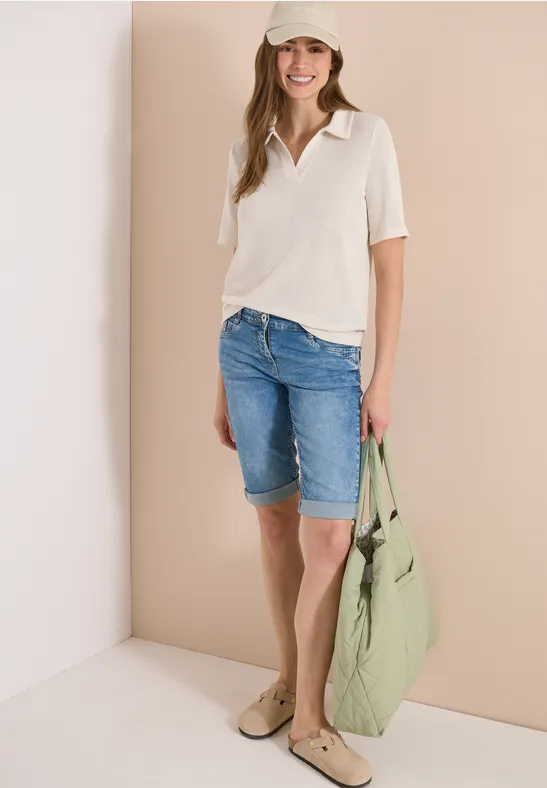 Schmale High-Waist Denim Shorts