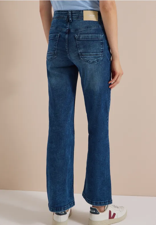 Slim-Fit Bootcut-Jeans mit hohem Bund