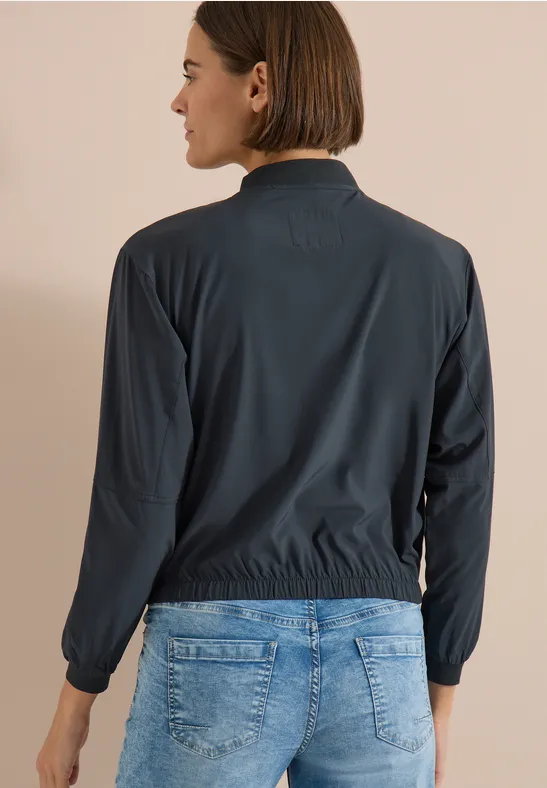 Leichter einfarbiger Blouson mit Reißverschluss
