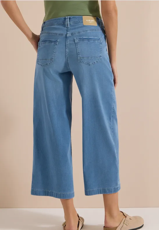 High-Waist-Jeans mit Barrel-Leg-Schnitt