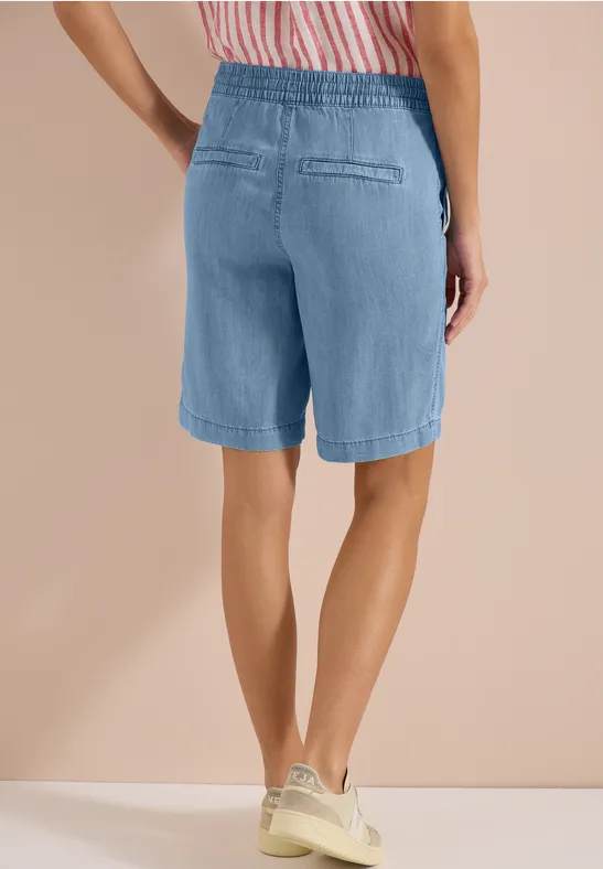Leichte Lyocell-Shorts mit geradem Bein