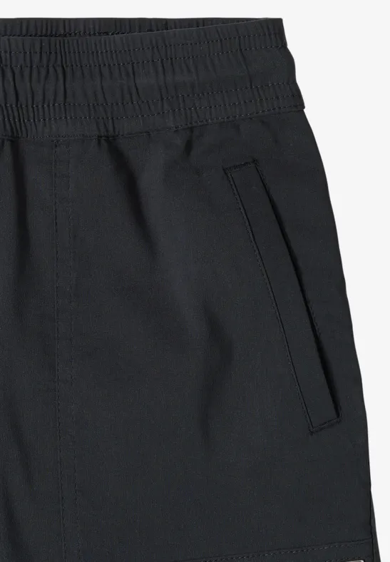 Locker geschnittene Shorts mit geradem Bein