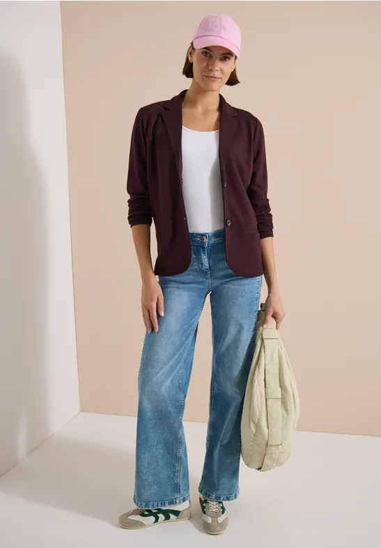 Moderner Klassischer Blazer mit Reverskragen