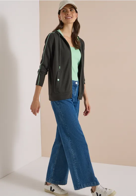 Sportliche Kapuzenjacke mit Kontrast-Details