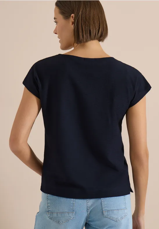 Strukturiertes T-Shirt mit U-Boot-Ausschnitt