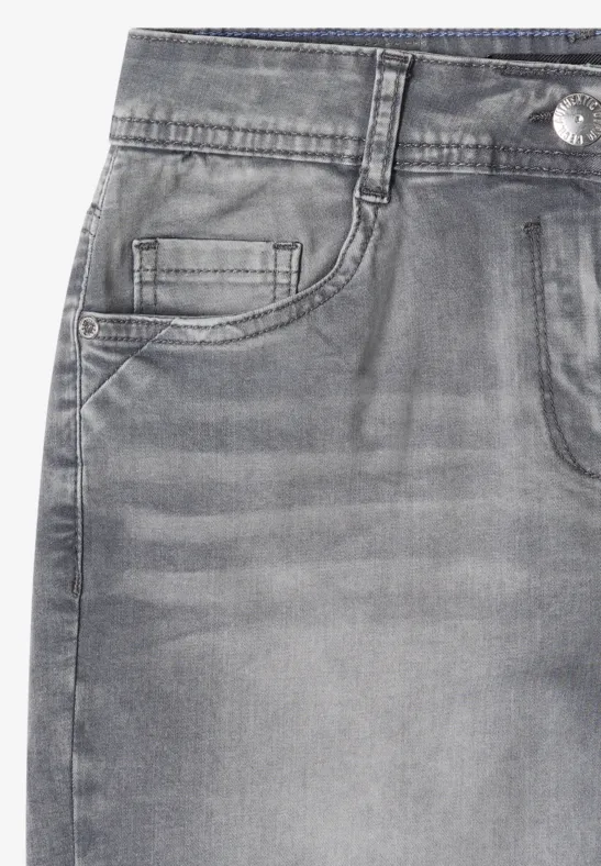 Lässige Slim Leg Jeansshorts