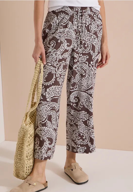 Culotte mit Paisley-Muster und Weitem Bein