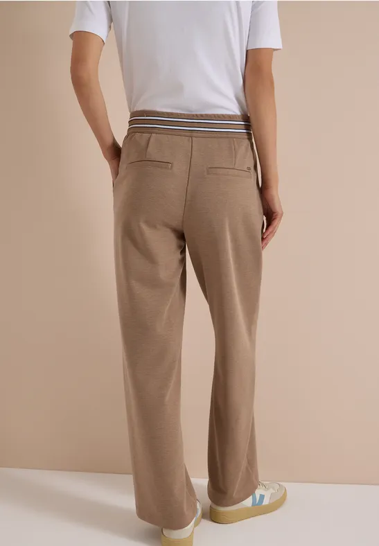 Jacquard-Hose mit hohem Bund und geradem Bein