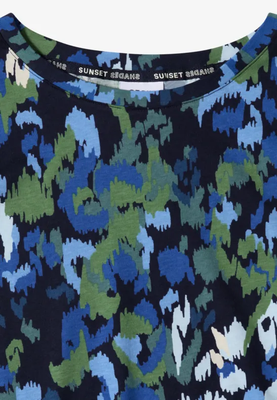 T-Shirt mit abstraktem Print und U-Boot-Ausschnitt