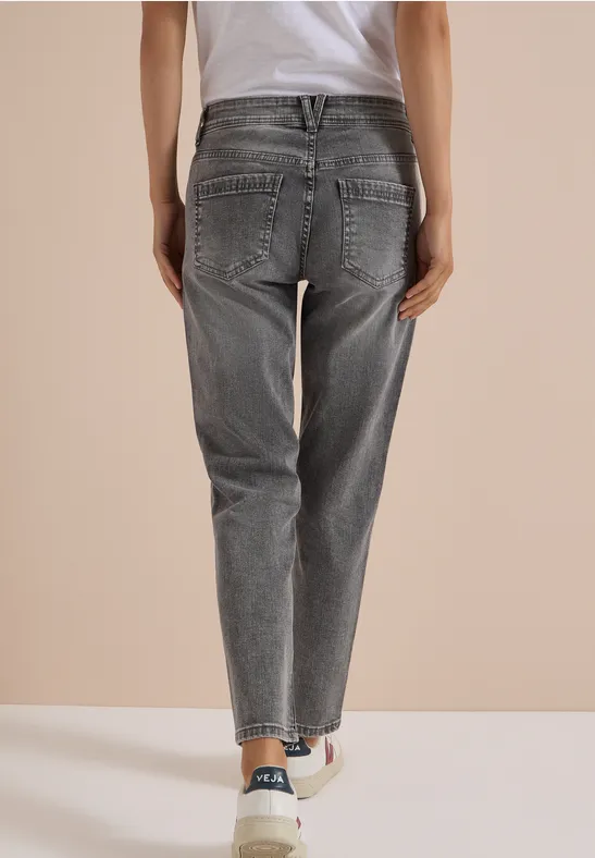 Schmal geschnittene Casual Fit Jeans