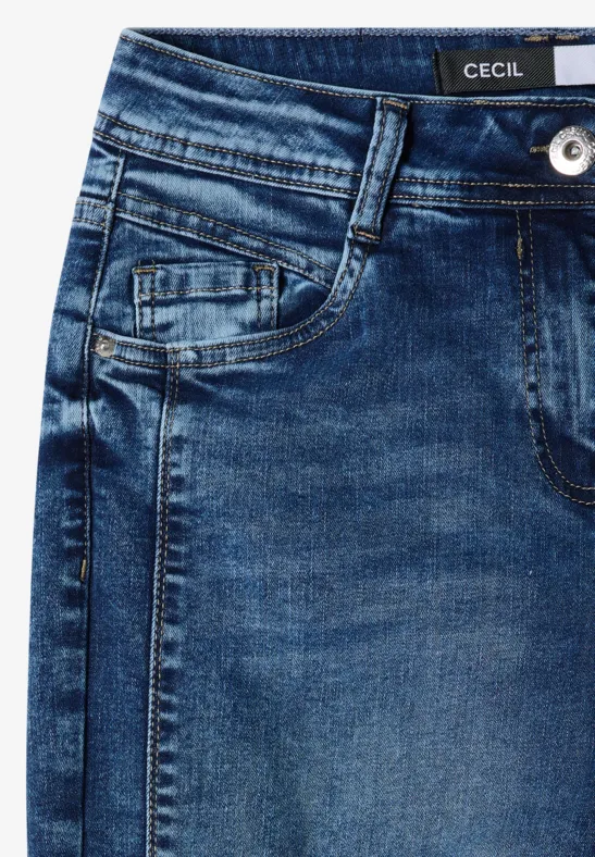 Weit geschnittene Jeans mit hoher Taille