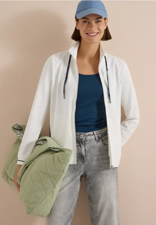 Sportive leichte Jacke mit Reißverschluss