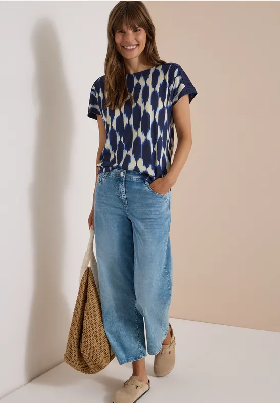 T-Shirt mit Ikat-Print und Strukturmix