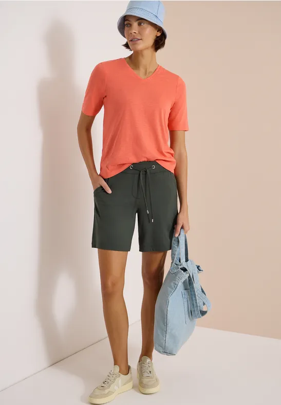 Loose Fit Shorts mit weitem Bein