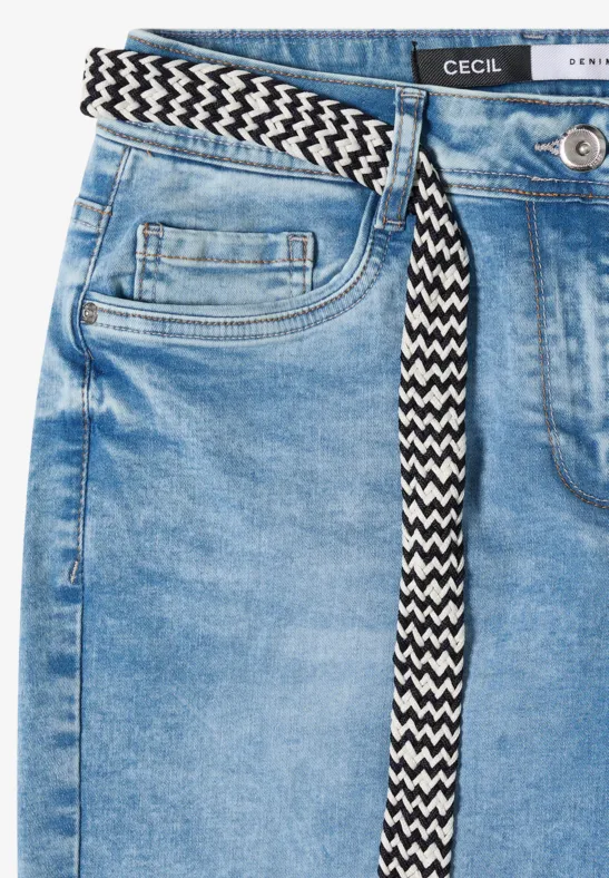 Weite 7/8 Jeans mit Gürtel