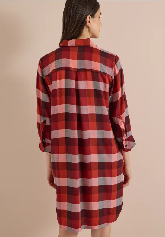 Knielanges Hemdblusenkleid mit Karomuster