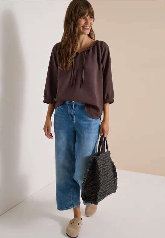 Fließende Carmen-Bluse mit Bändern