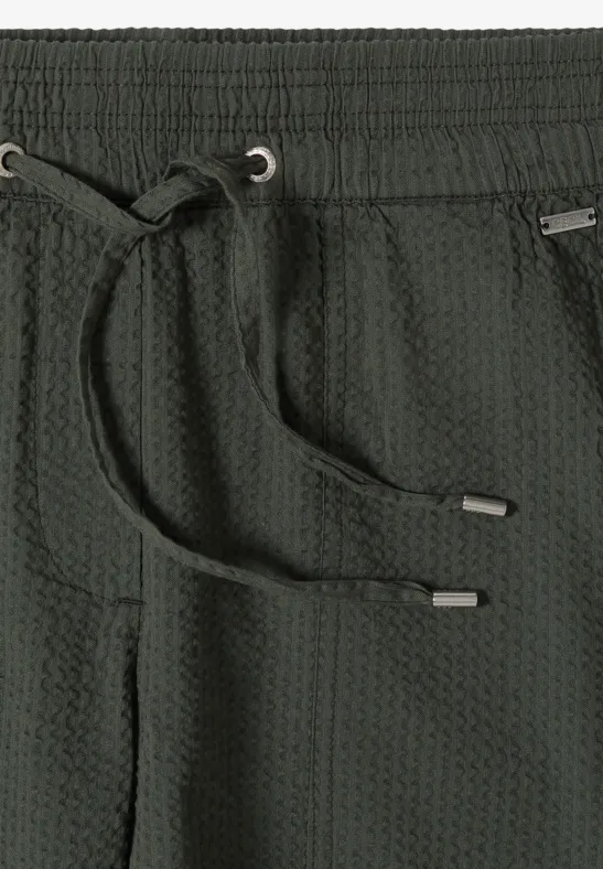 Strukturierte Seersucker-Freizeitshorts