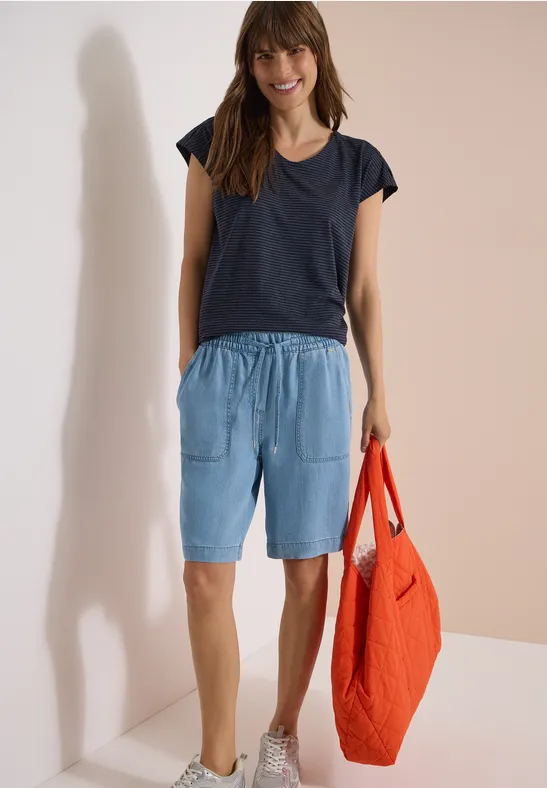 Gestreiftes Top mit Schulter-Cut-outs