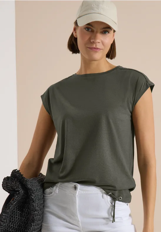 T-Shirt mit Crochet-Schulterdetails