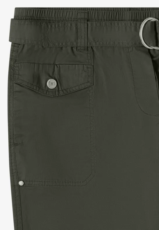 Schmale Utility-Hose im Cargo-Stil