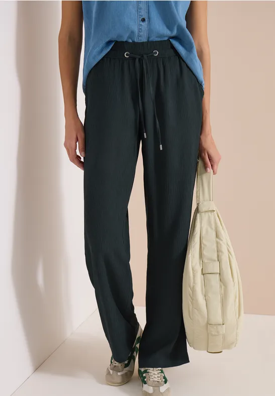 Strukturierte Hose im Loose Fit
