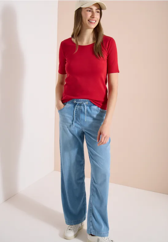 Minimalistisches Rundhals-Basic-T-Shirt