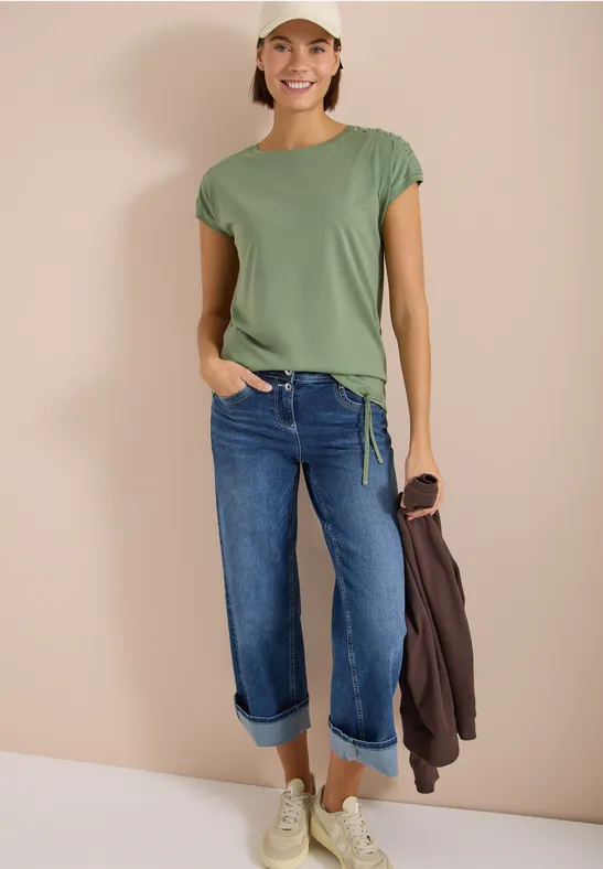 Kurzarmshirt mit U-Boot-Ausschnitt und Raffung