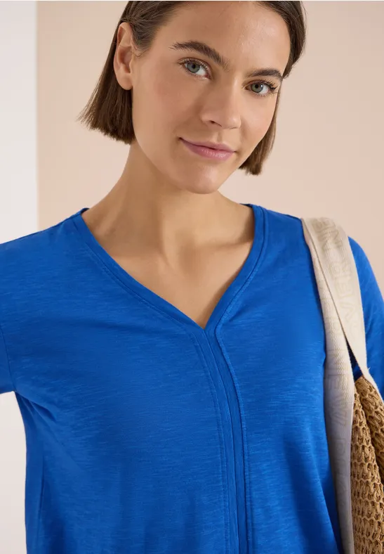 V-Ausschnitt Slub-Shirt mit elastischem Saum