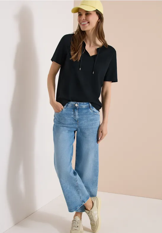 Kurzarm-Shirt mit Split-Neck und Bindebändern