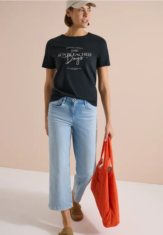 T-Shirt mit U-Boot-Ausschnitt und Wording-Print